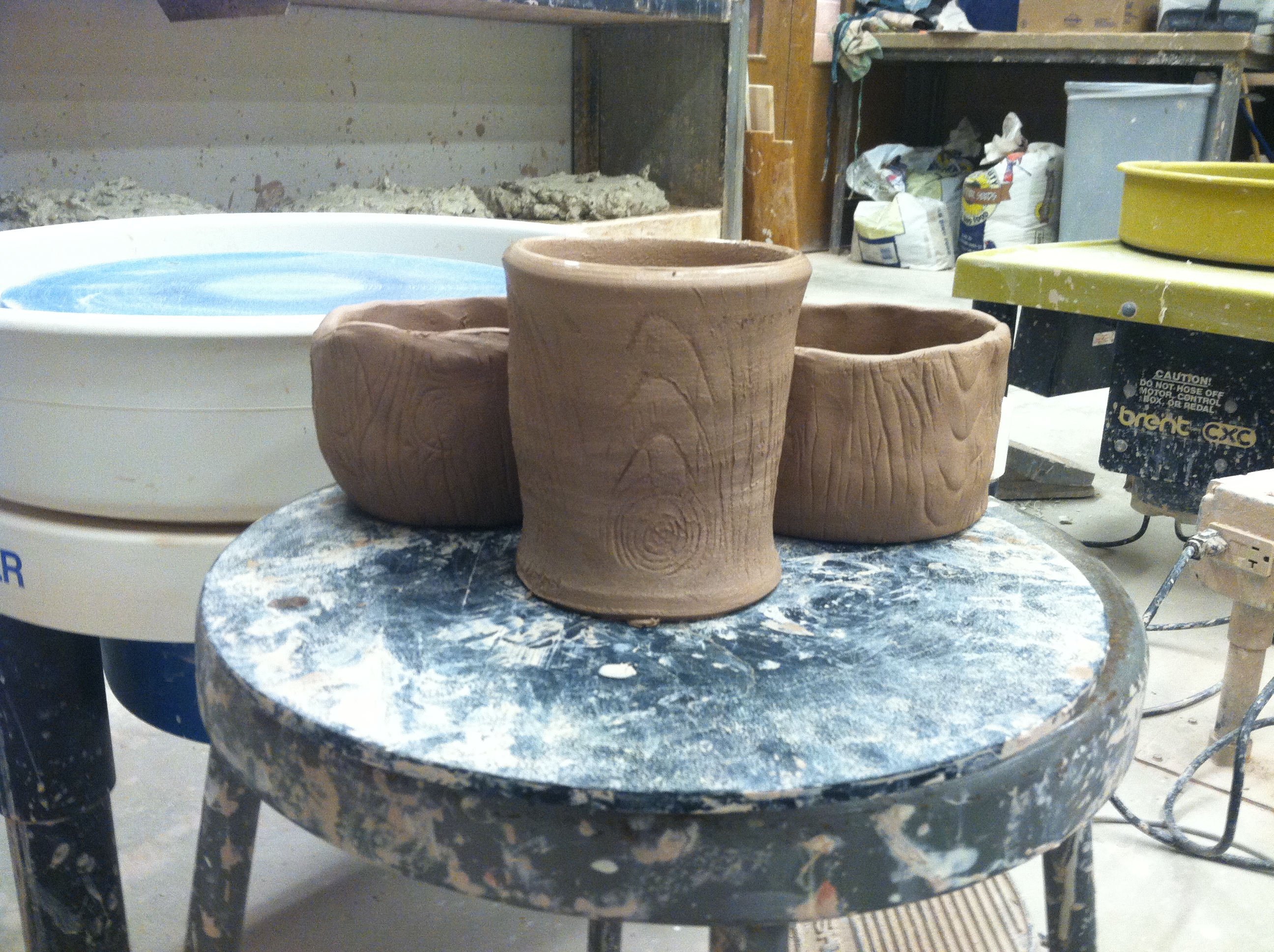 wood_texture_mugs